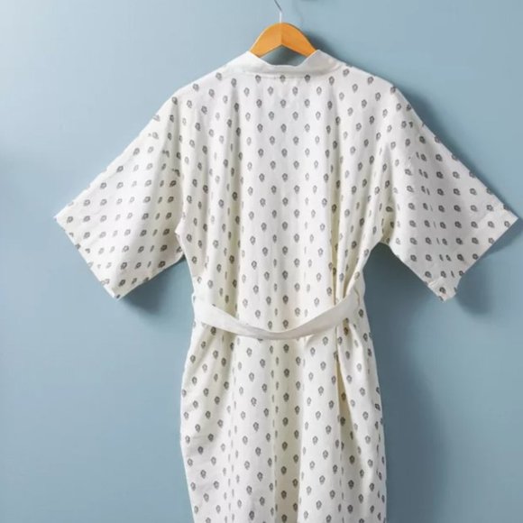 Hearth and Hand Women’s Robe - Picture 6 of 7